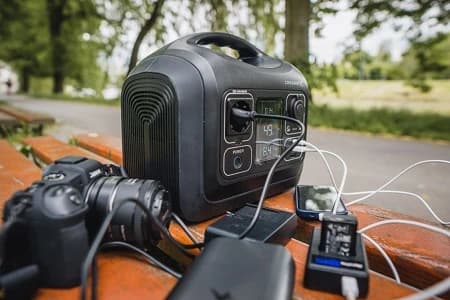 зарядна станція